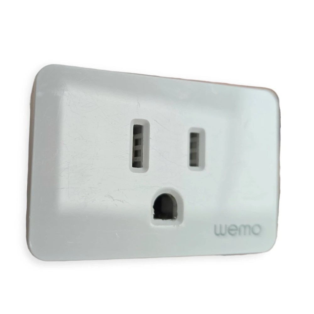 WeMo - Smart Plug with Thread WSP100, HomeKit, Bluetooth, NFC, Apple Siri