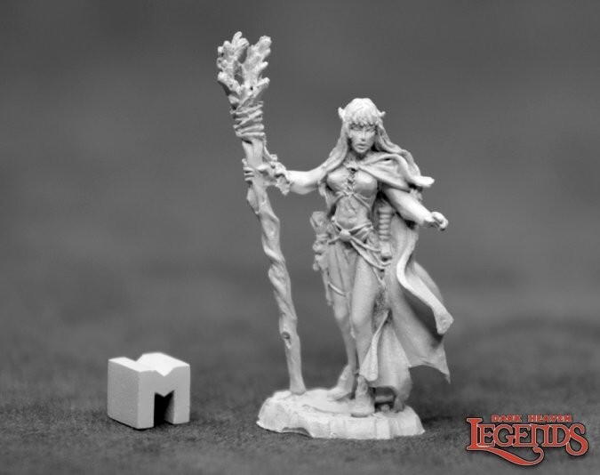 Reaper Dark Heaven Legends 03925 INARI WINDSONG ELF DRUID