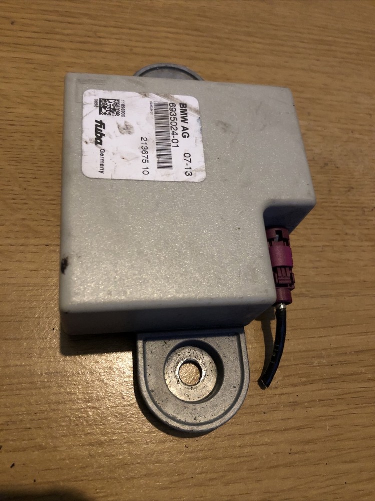 BMW 5 SERIES E60 E61 2003-2010 ANTENNA AMPLIFIER MODULE 693502401
