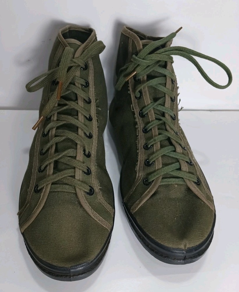 Original Size 8 M Bata WWII Model 1947 Canvas Sneaker Trainers Shoes Olive Drab