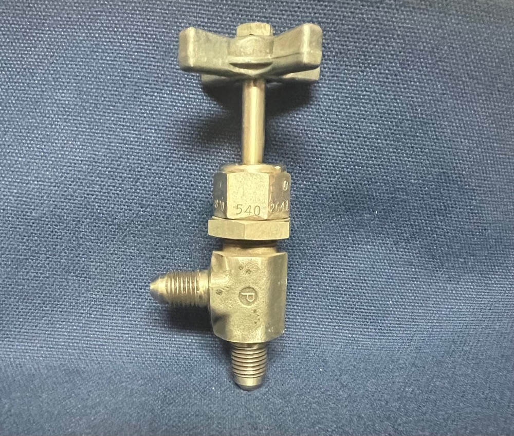PARKER ANGLE NEEDLE VALVE