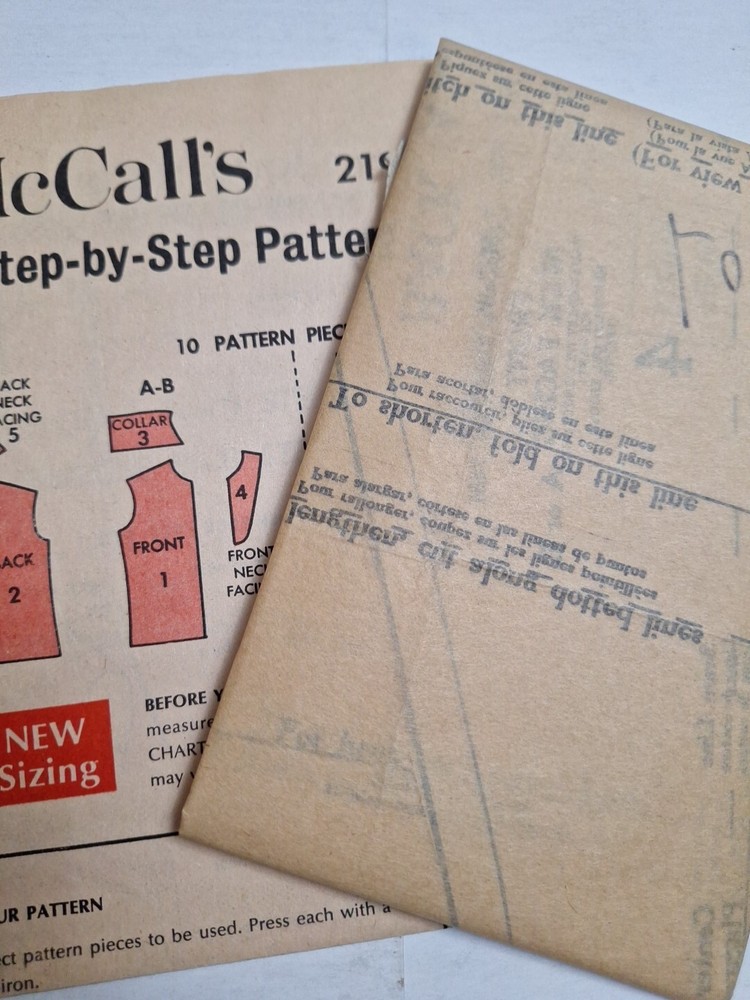 Blouse Top 14 McCalls 2192 Sewing Pattern VTG Cut Scoop Collared Button Easy