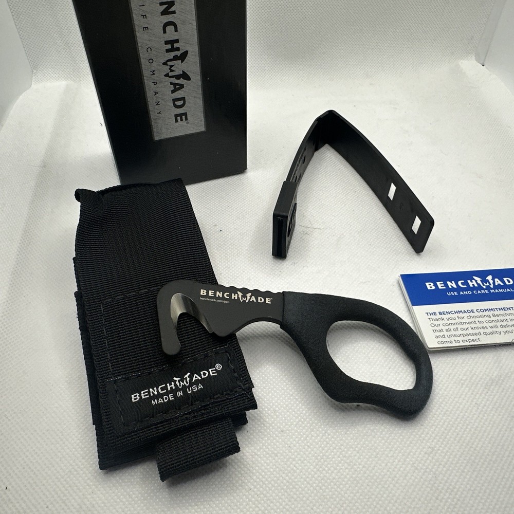 Benchmade 7 Rescue Hook Strap Cutter Black.