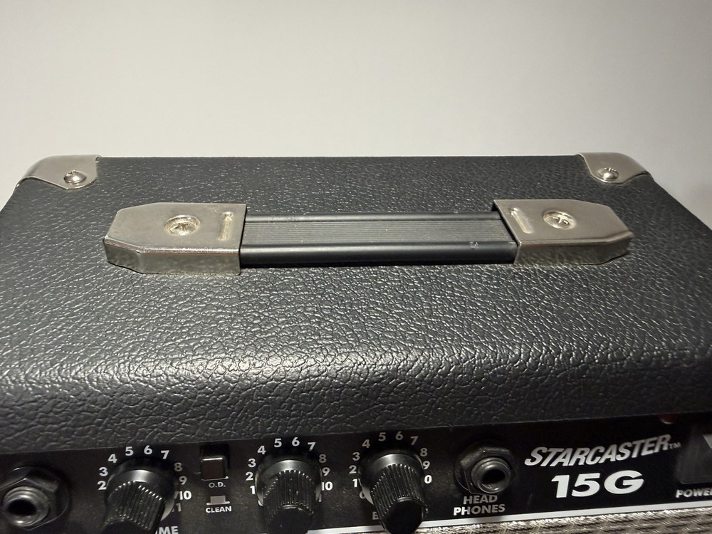 Fender Starcaster 15 G Guitar Amplifier