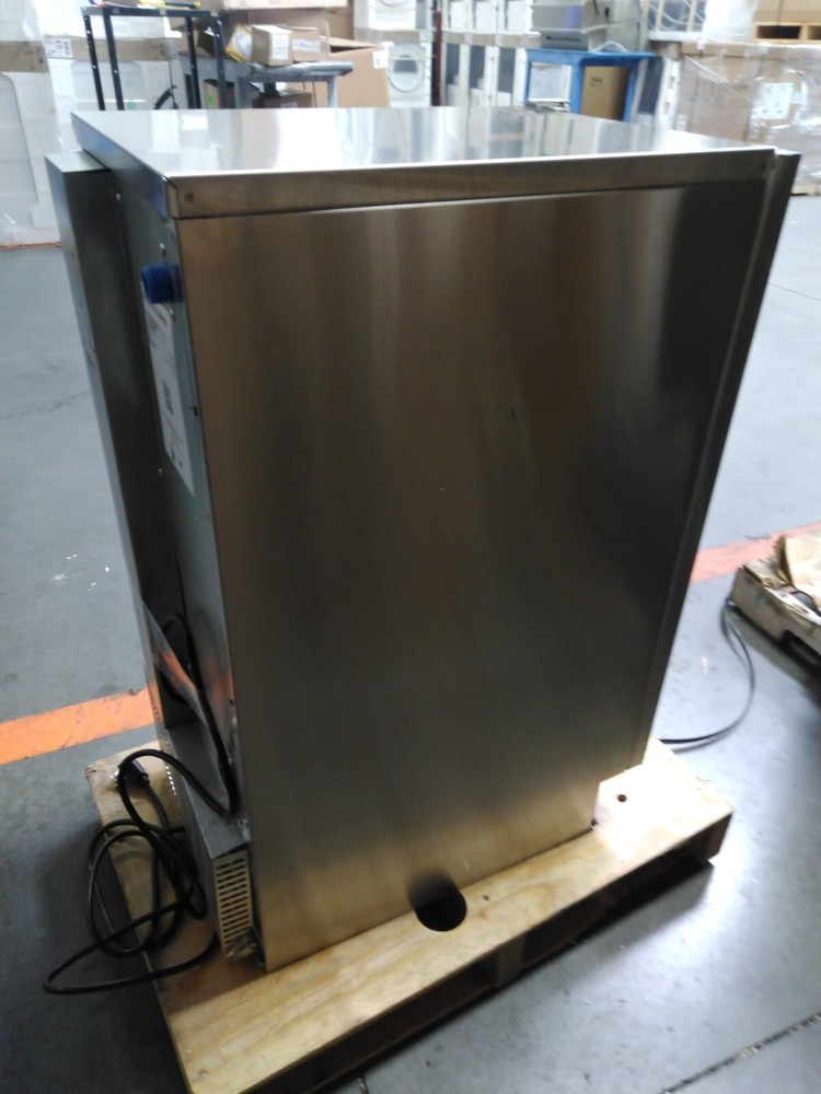 H50IMW Perlick 15" Clear Ice Maker, Panel Ready Solid Door M11364K