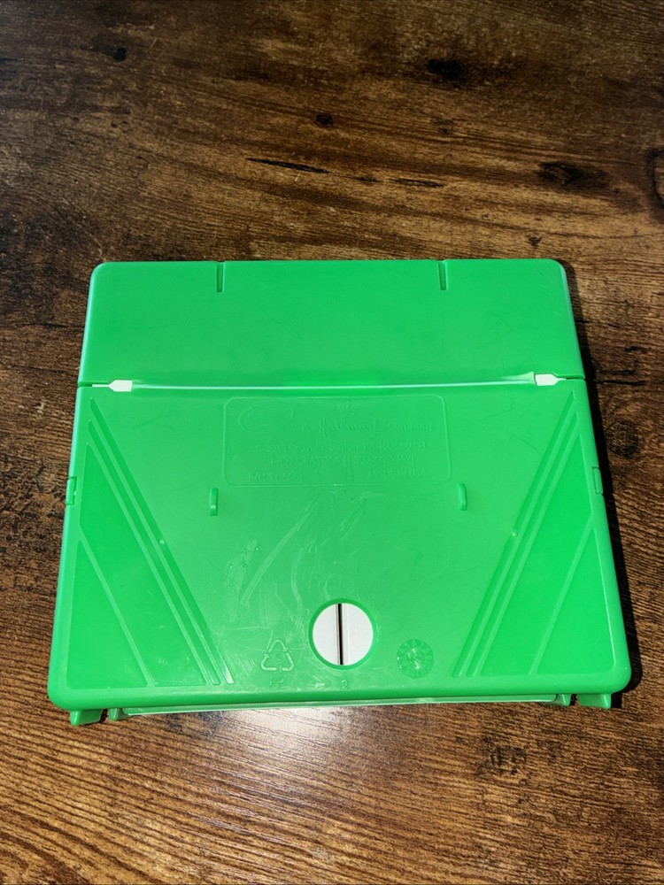 Crayola Crayons + Plastic Storage Case Box 2018 Hallmark Sharpener Hole. Used