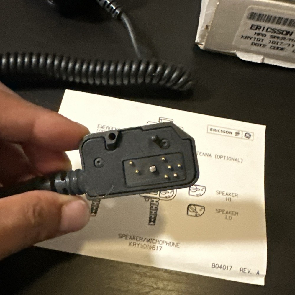 NEW GE/ERICSSON SPEAKER/MIC