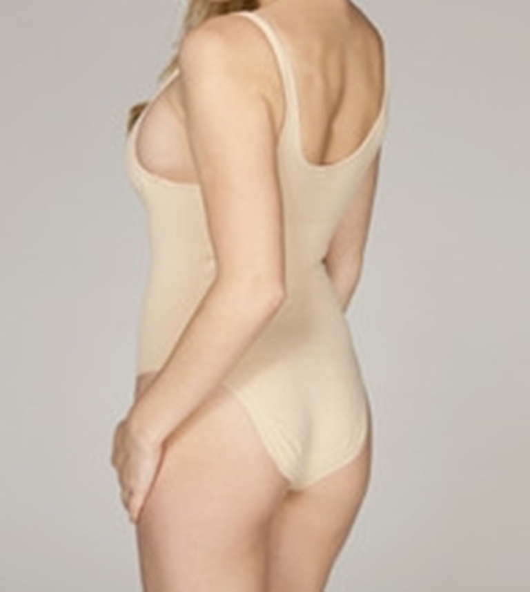 Emelia Essentials Silhouette/Body in Black Size Large