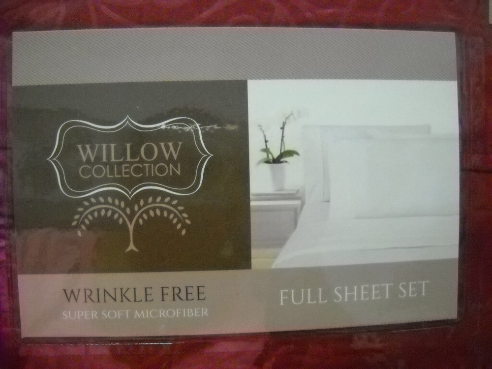 Home Dynamix Willow Collection 4-Piece Bed Sheet Full Brick Red Vines Pattern