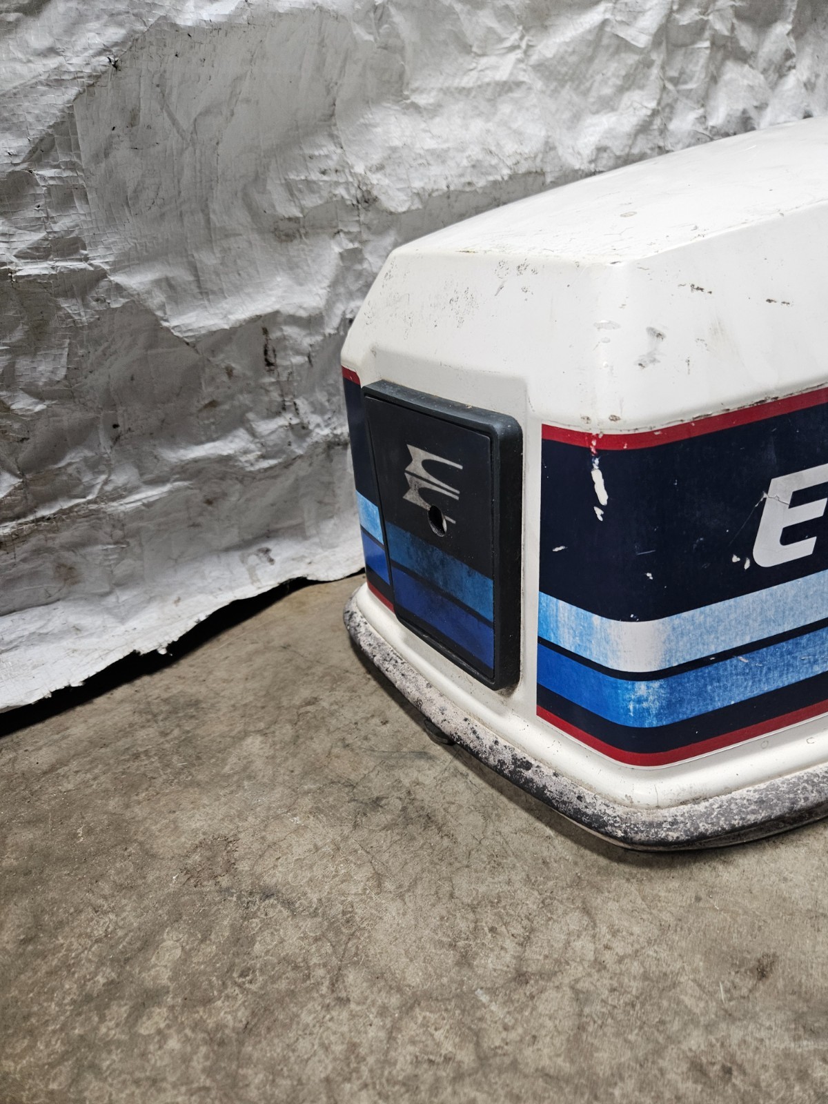 OEM Evinrude 25hp Johnson Top Cowling Hood Cowl Cover White Blue Red Decals