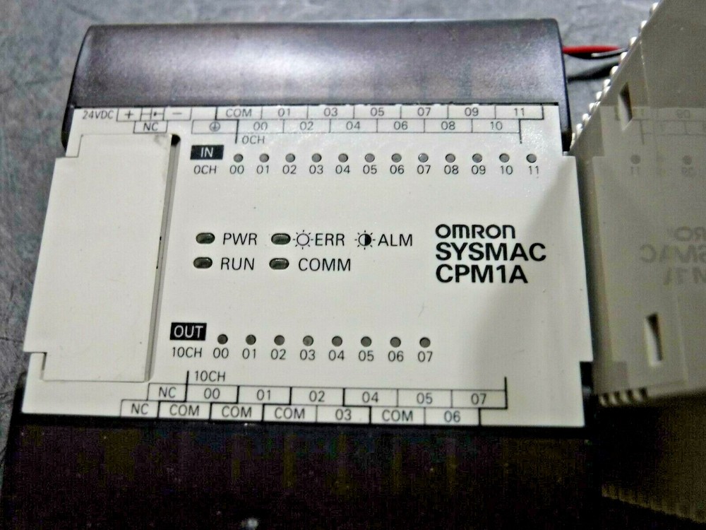 Omron S82K-10024 Power Supply + SYSMAC CPM1A Micro Programmable Logic Controller