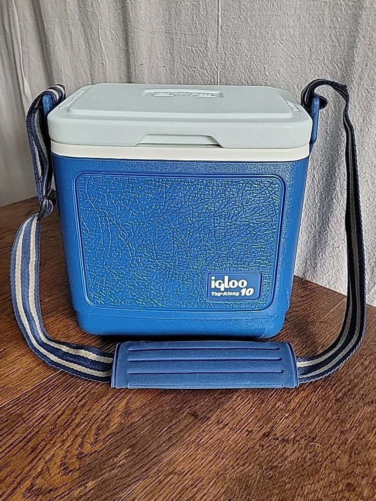 Igloo Tag-Along 10 Shoulder Strap Cooler