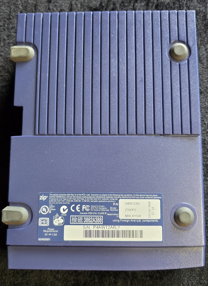 iOmega zip100 Z100P2 100MB External Zip Drive - No Cords, Untested