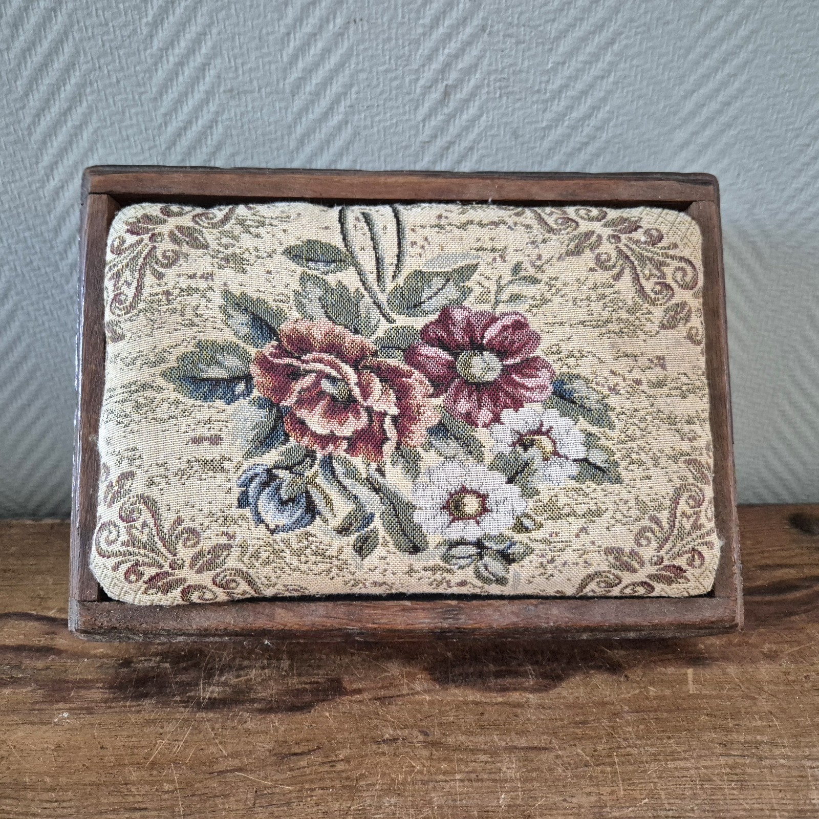 Vintage Footstool, Bed Staircase, Footrest, Pouf, Footlift, Sofa