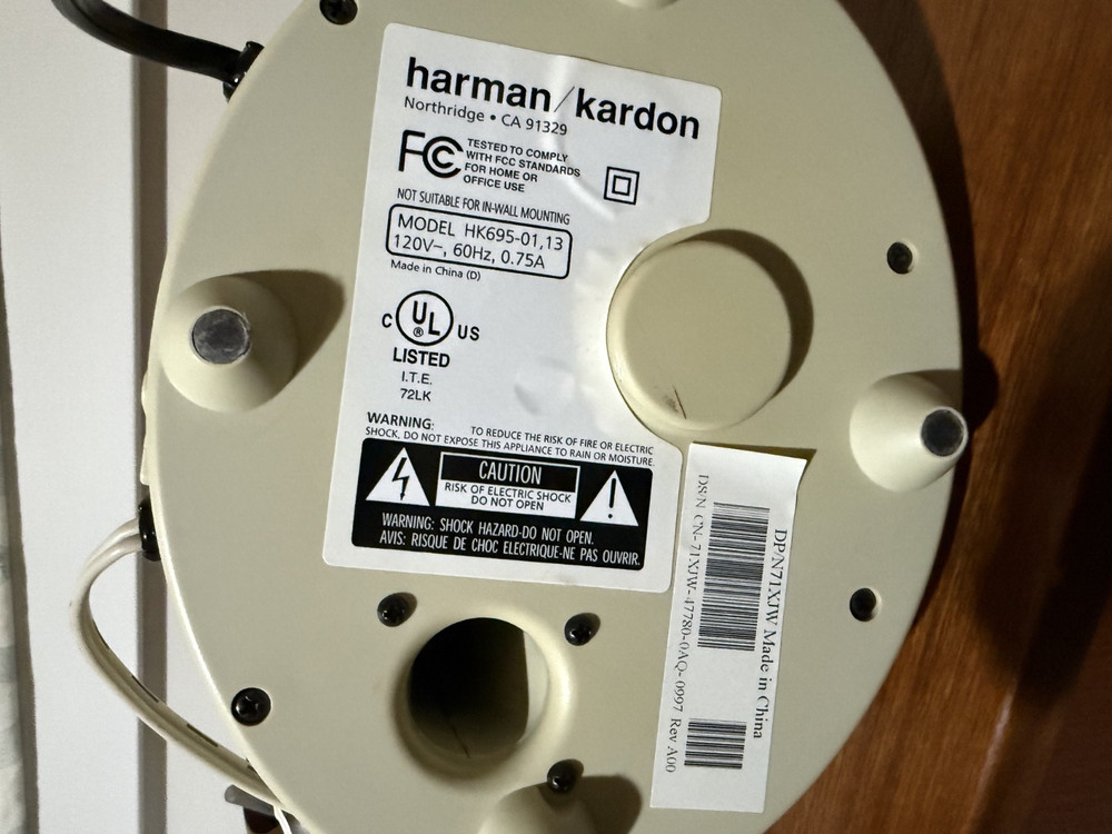 Harman/Kardon Model HK695-01 Computer Subwoofer & Speakers