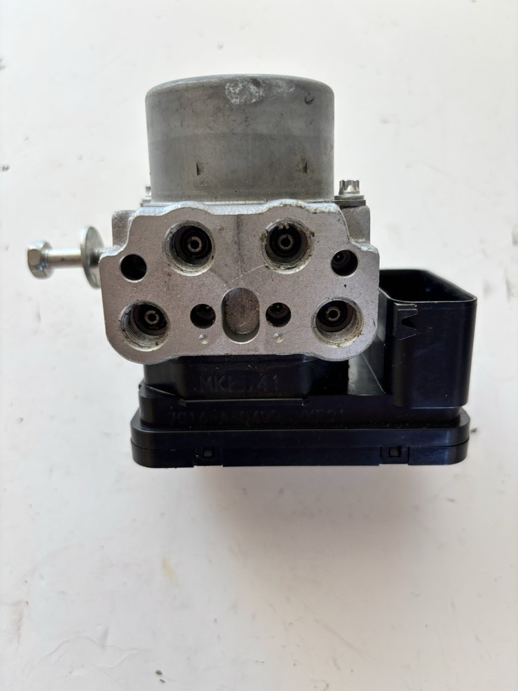 17-23 Honda CBR 1000rr ABS Brake Module Pump Module