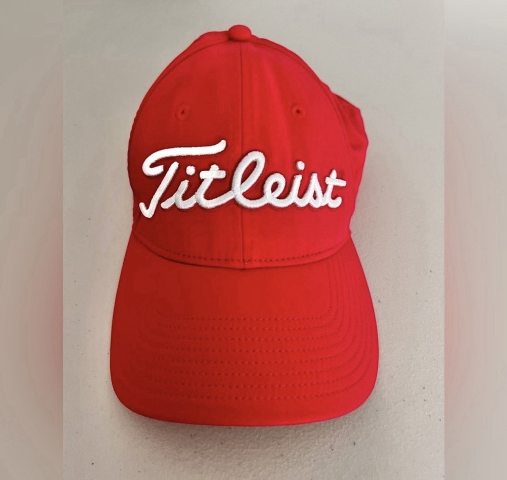 Titleist Tour Performance Adjustable Men’s Golf Hat Cap Red.