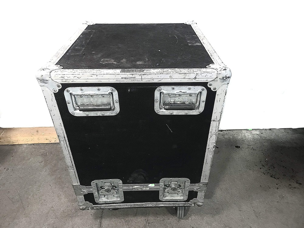 Custom 10RU Wheeled Rack Case (C1960-172)