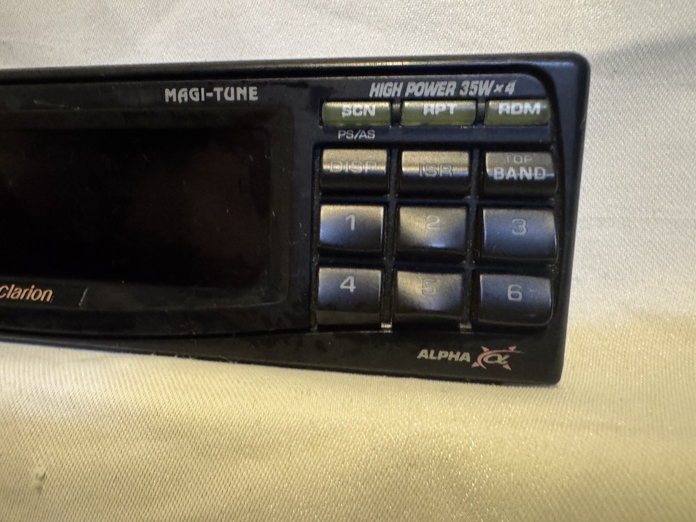 CLARION RDB545D FACE PLATE DETACHABLE