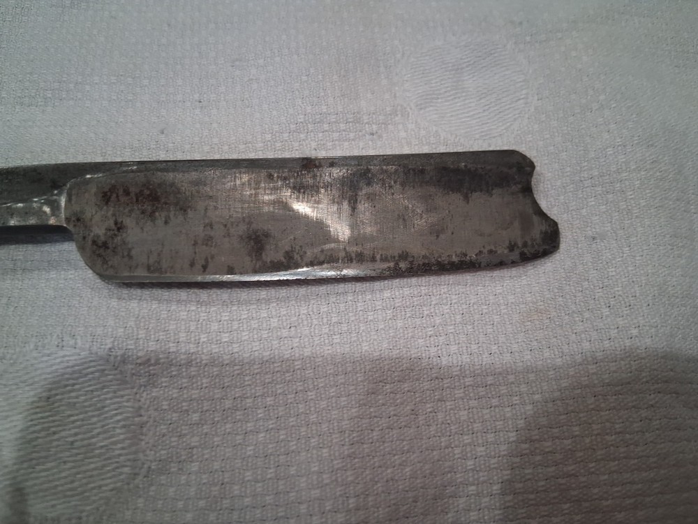 Adam Barlow Straight Razor