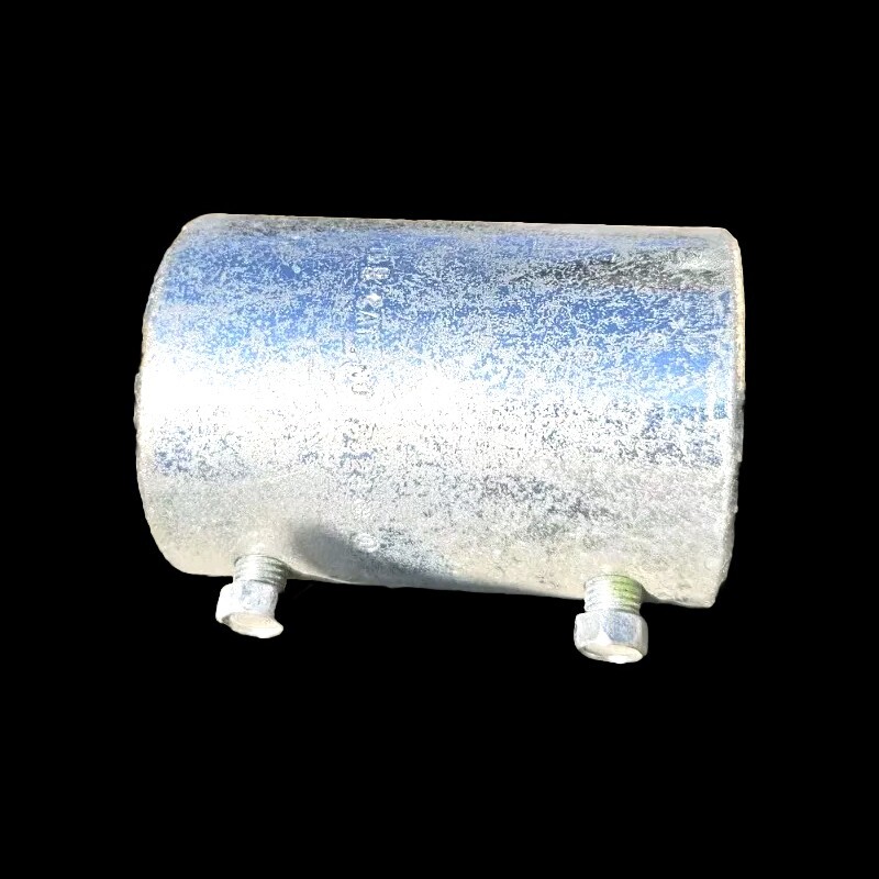 Thomas & Betts 8524 Set-screw 1.5" Conduit Coupling Trade Size Non-threaded NEW
