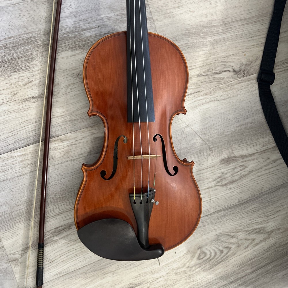 Jay Haide a l'ancienne Violin, 2005 With A Case