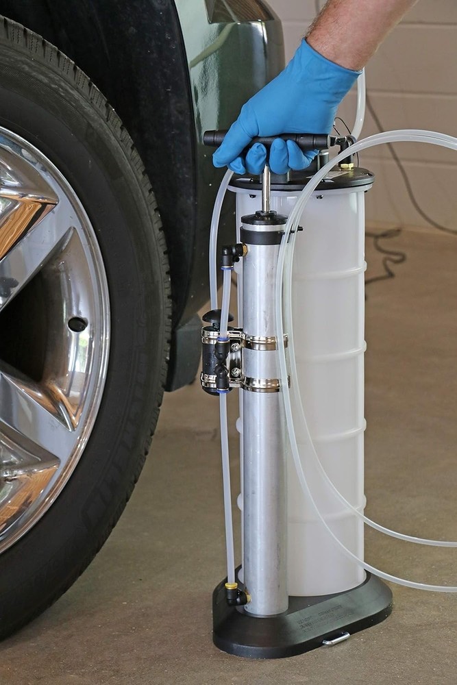Versatile 2.3 Gallon Push Button Fluid Extractor - Chemical Resistant & Portable
