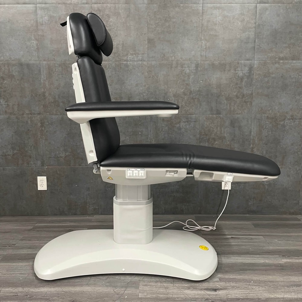 Silver Fox 2270FB Aesthetic Chair