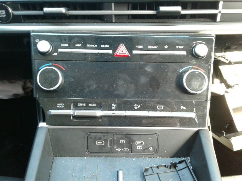 SANTA FE 2024 Camera/Projector 126873