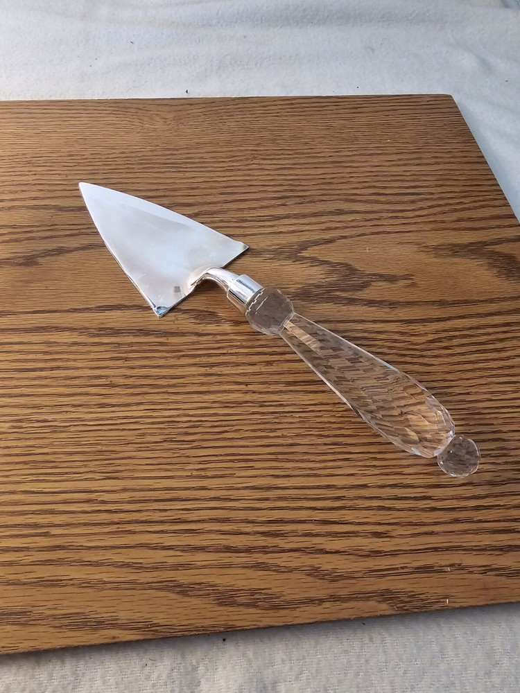 Godinger Hand Cut Crystal Cake Stand with Silver Plated Cake Server