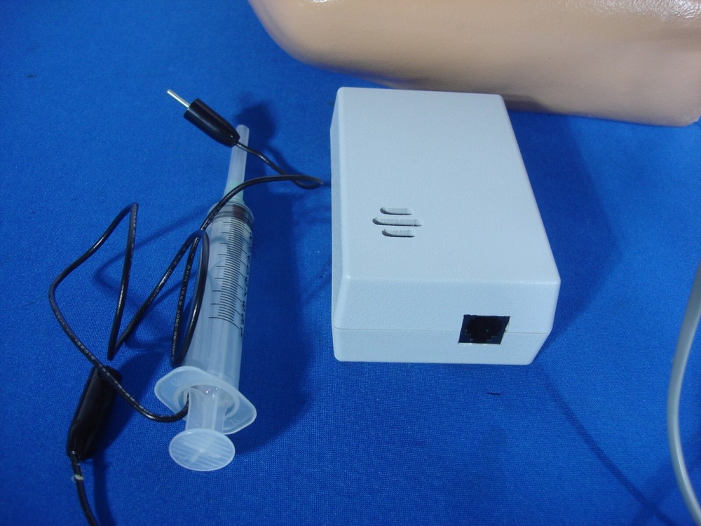 Sawbones Conductive Elbow Injection Trainer with Feedback Emitter