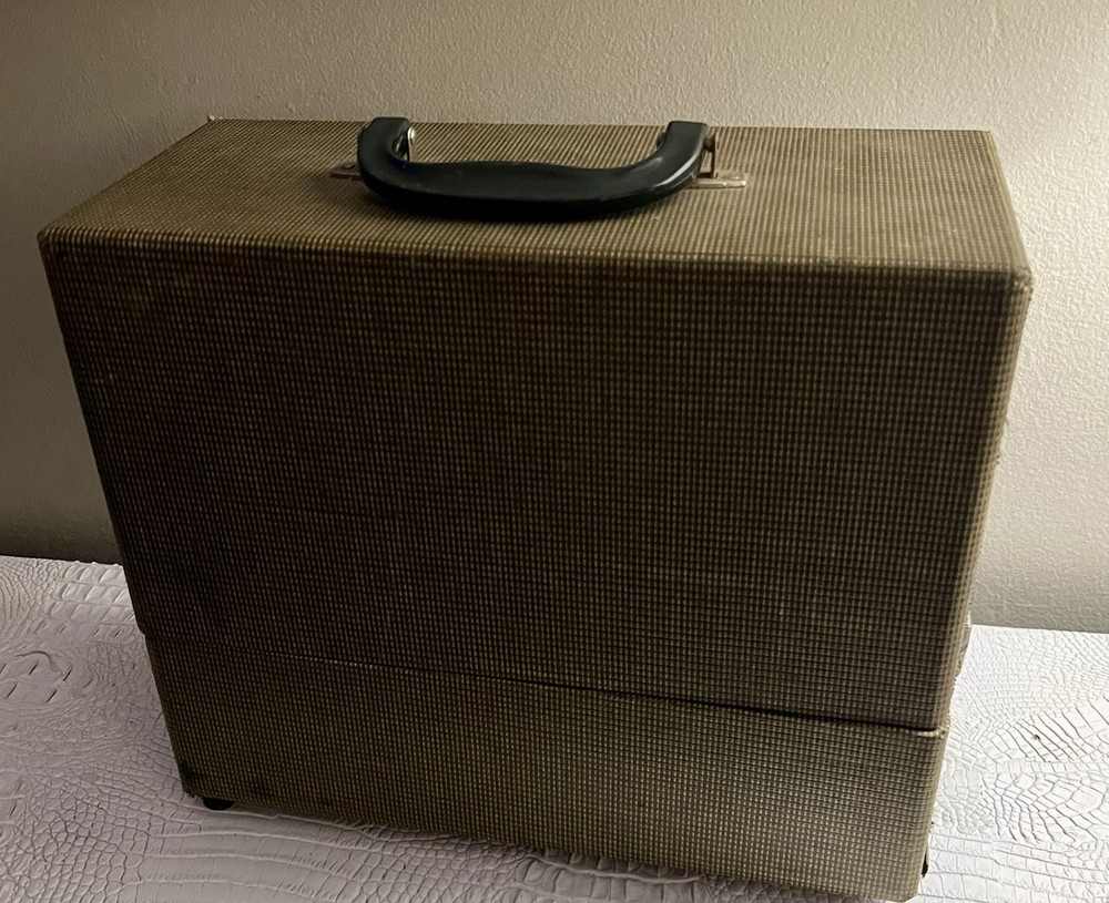 Vntg Working 1950s Argus 300 Slide Projector w/ Case. Great Spotlight!