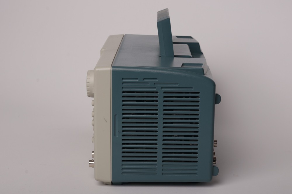 Tektronix AFG3102 Dual Channel Arbitrary/Function Generator 100MHz