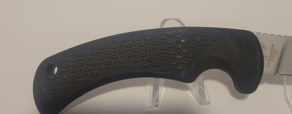 Mossberg Fixed Blade Hunting Knife with Gut Hook