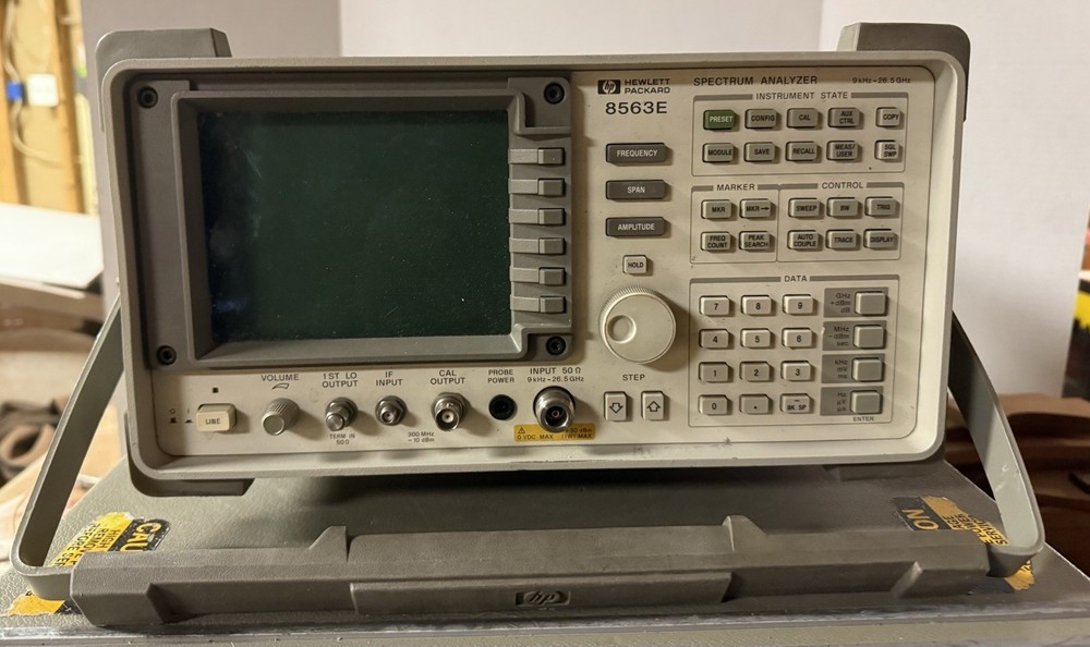 HP / Agilent 8563E 26.5GHz RF Spectrum Analyzer Tested