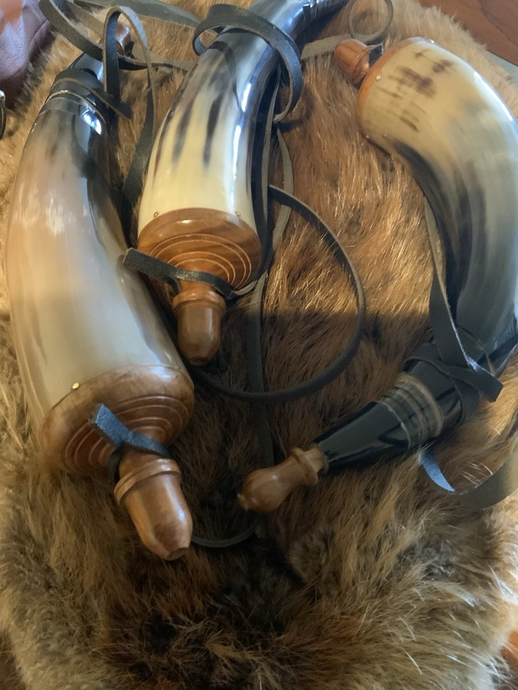 Powder Horn, Black Powder, Muzzle Loader Accessory, Mountain Man, Real Horn