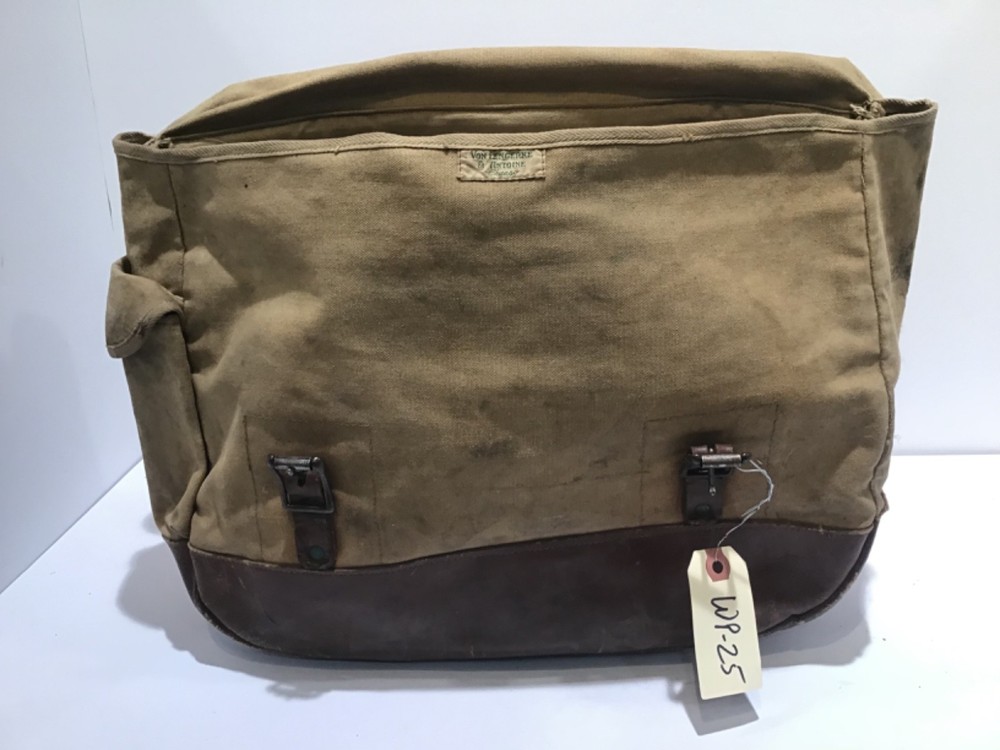 Private Purchase US Musette Bag w/ Leather Bottom