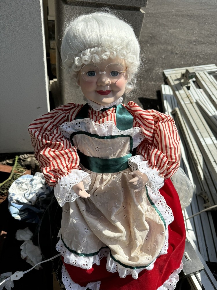 Haunted Doll Mrs Claus