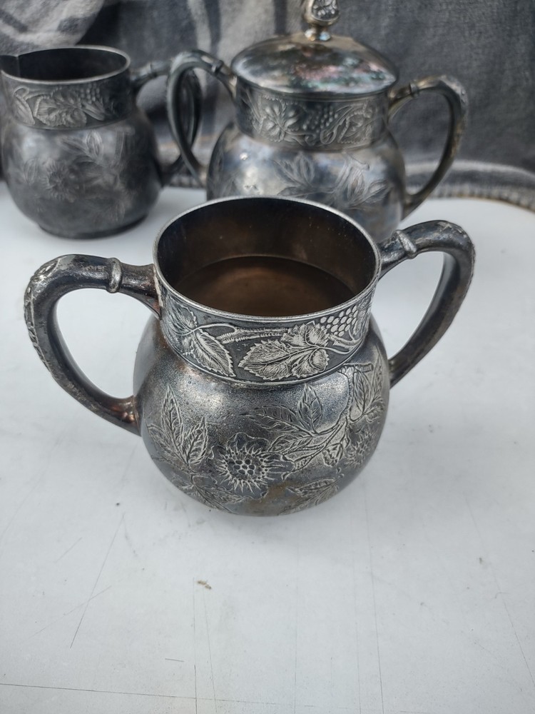 antique 3 pc Pair Point mfg silver plate tea set #324