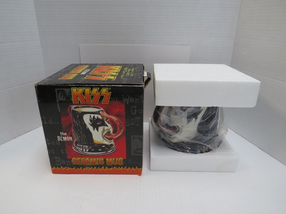 KISS GENE SIMMONS CERAMIC MUG - THE DEMON