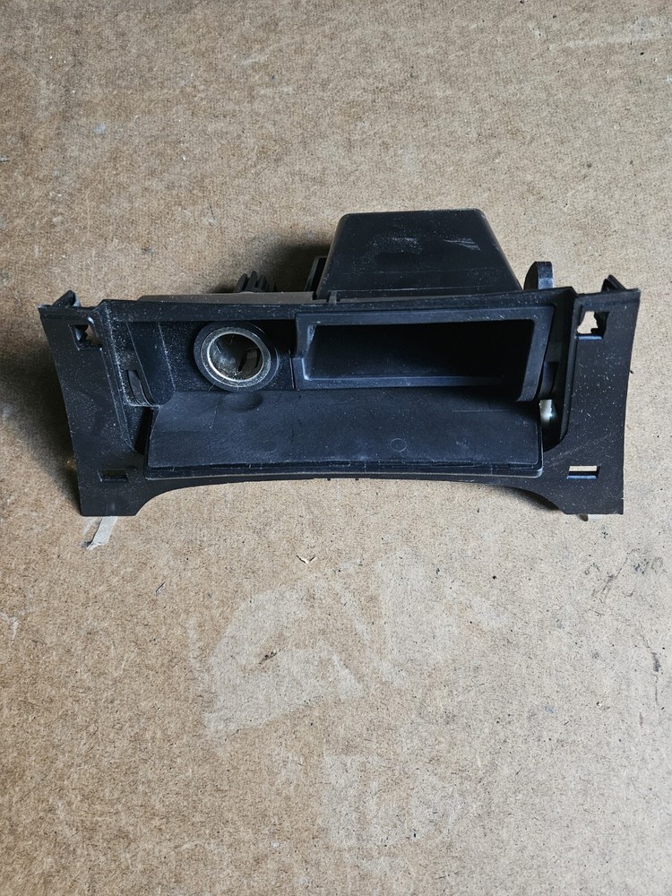 2011 BUICK REGAL, ASHTRAY