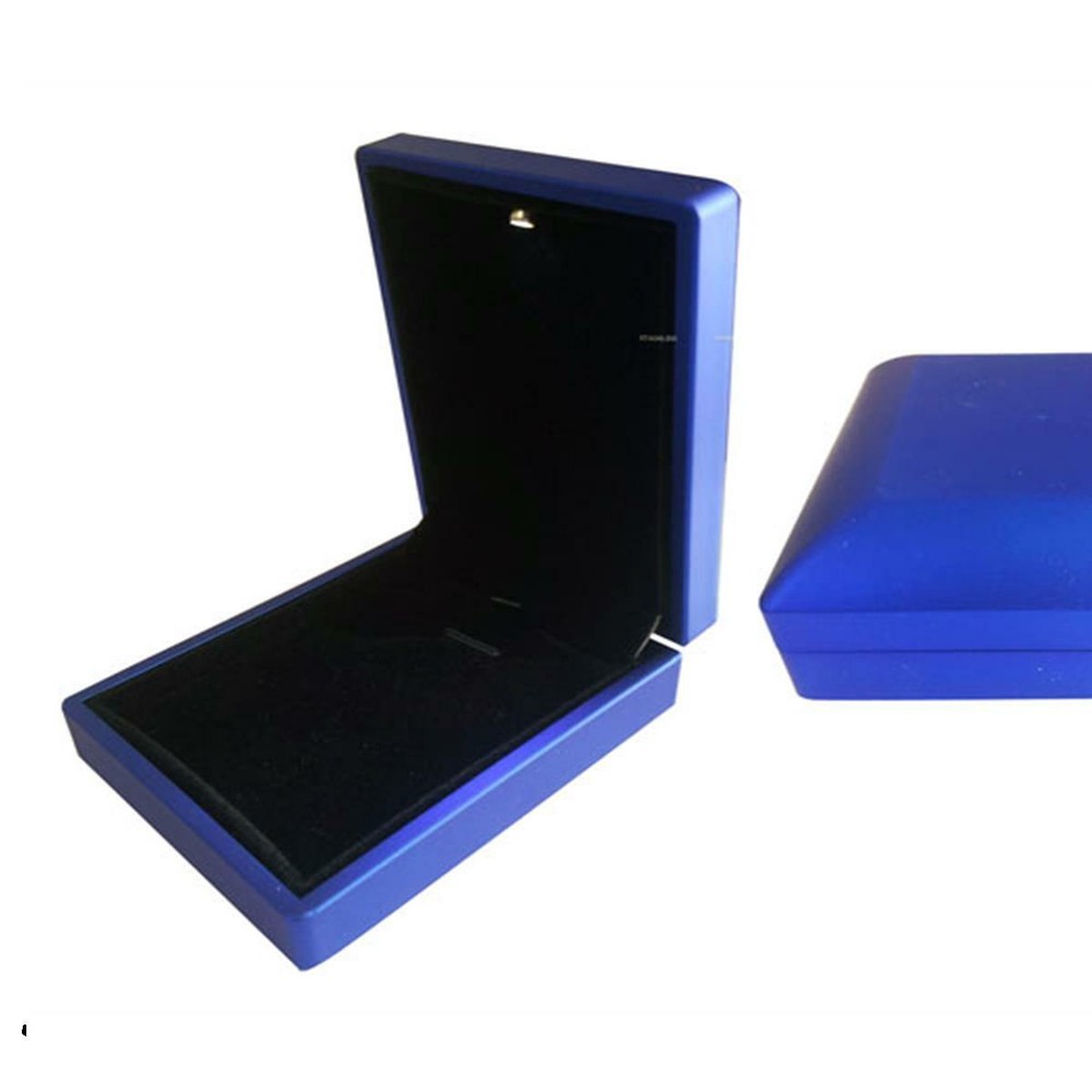 LED lighted necklace box - jewelry box