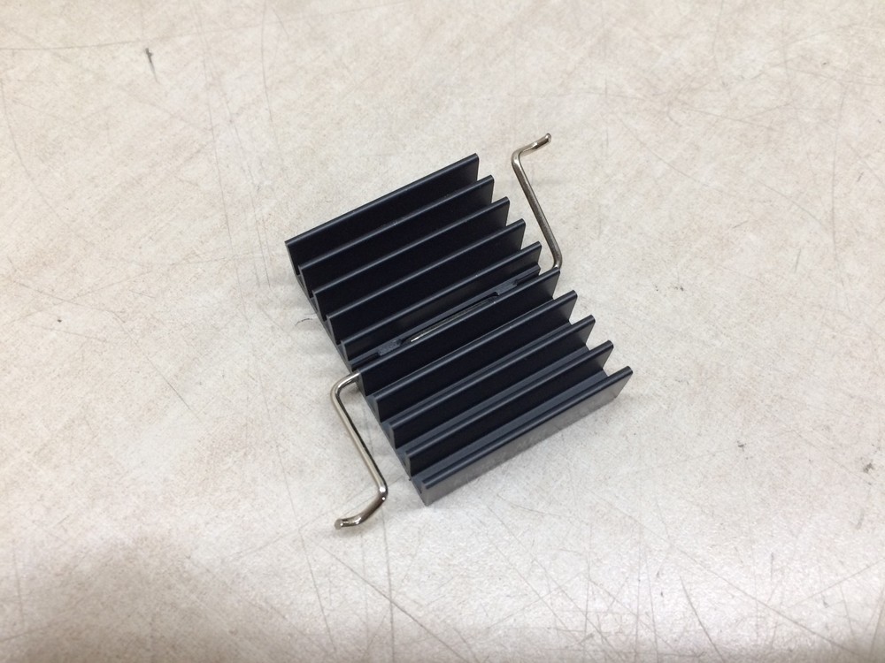 Dell Poweredge Raid Controller E2K-UPC-61-B Heatsink Bracket And Cable