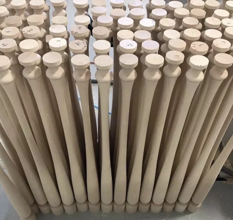 10 Craft Quality Wooden Blem Baseball Bats (FREE SHIPPING!)