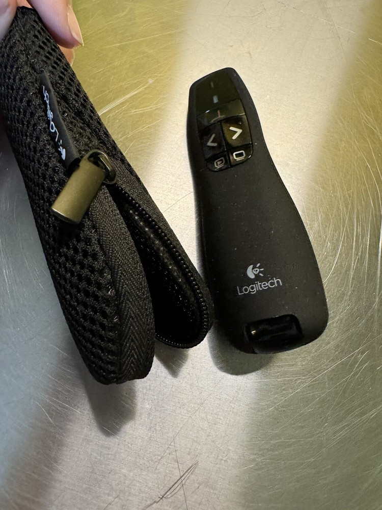 Logitech R400 Wireless Pointer Presentation Remote for Basic Slide Navigation