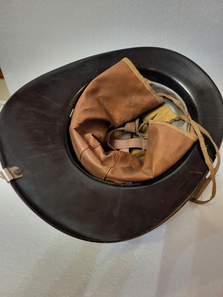 VINTAGE FIREMAN HELMET