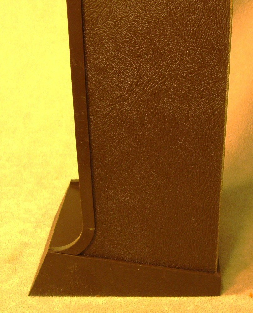 Vintage Atari 2600 12 Slot Video Game Program Wall Mount Storage Rack Tower