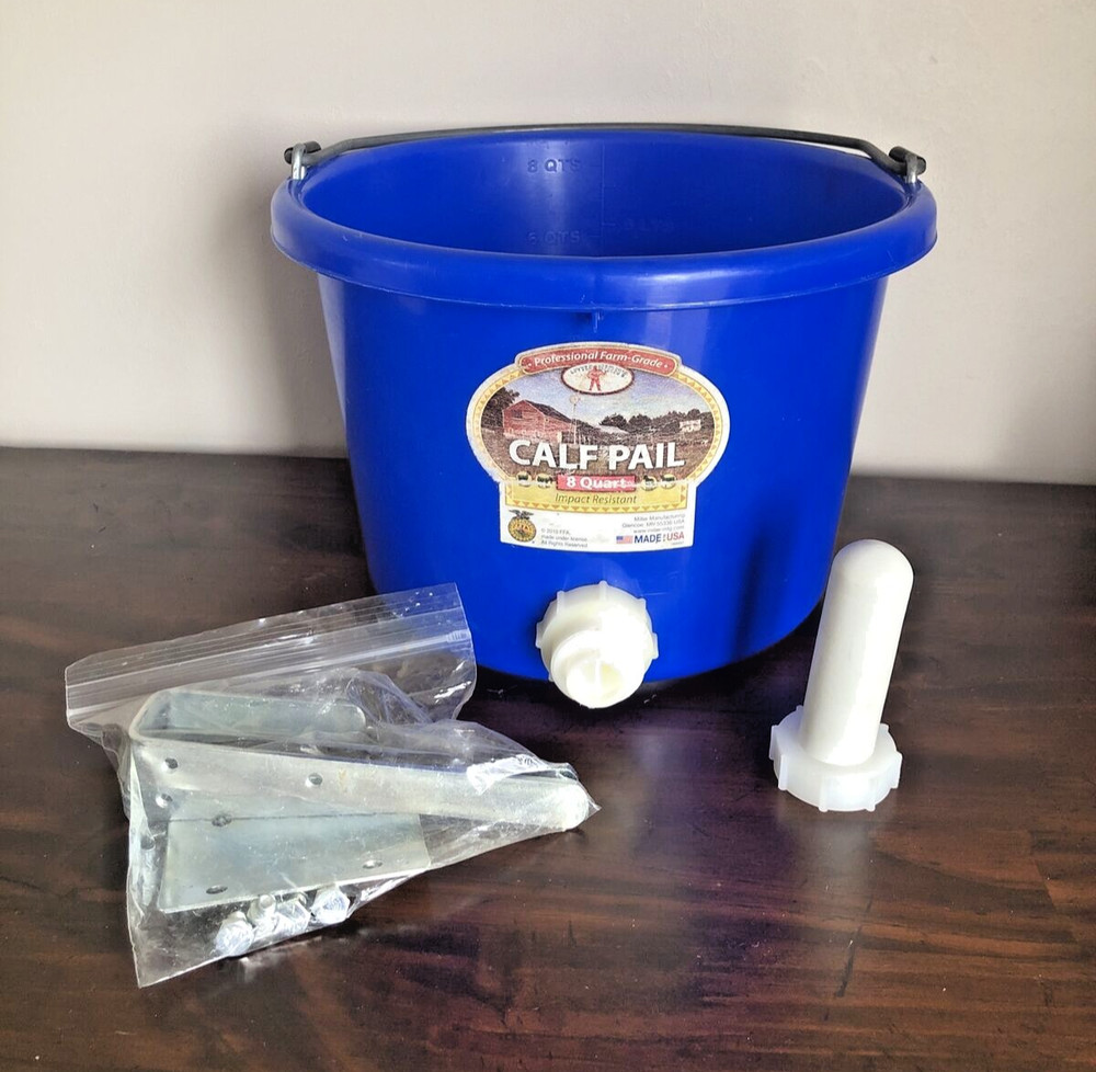 Pre-owned Blue Impact Resistant Calf Pail 8 QTS with Complete Mounting Hardware