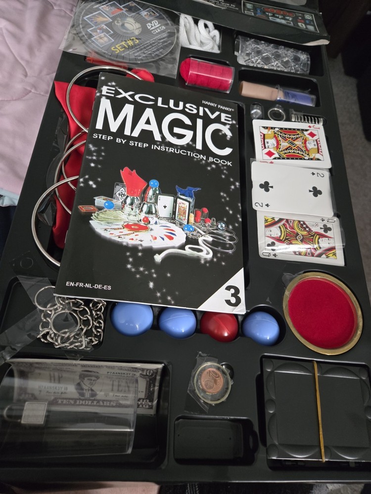 Exclusive MAGIC Collection ( Includes Instructional DVD + Book ) *FAST SHIPPING*