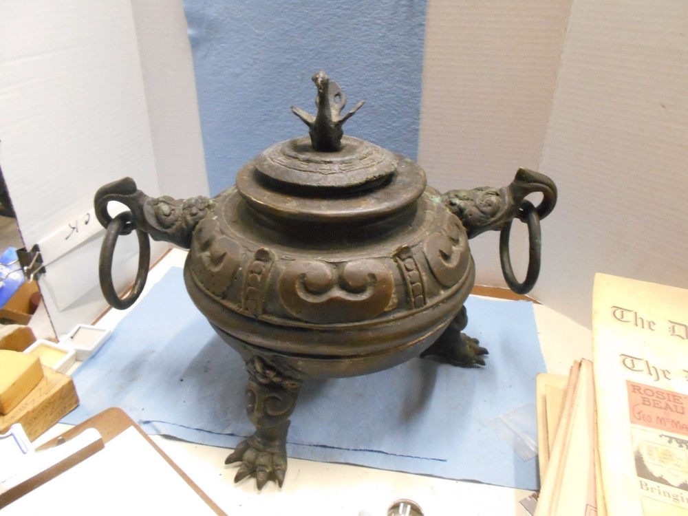 Chinese Large Cencer Cast Bronze with Gate mark bottom 12 Lbs.